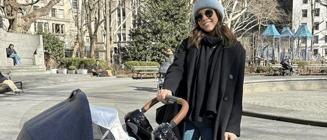 Lindsey Metselaar's Maternity, Baby and Postpartum Essentials Guide