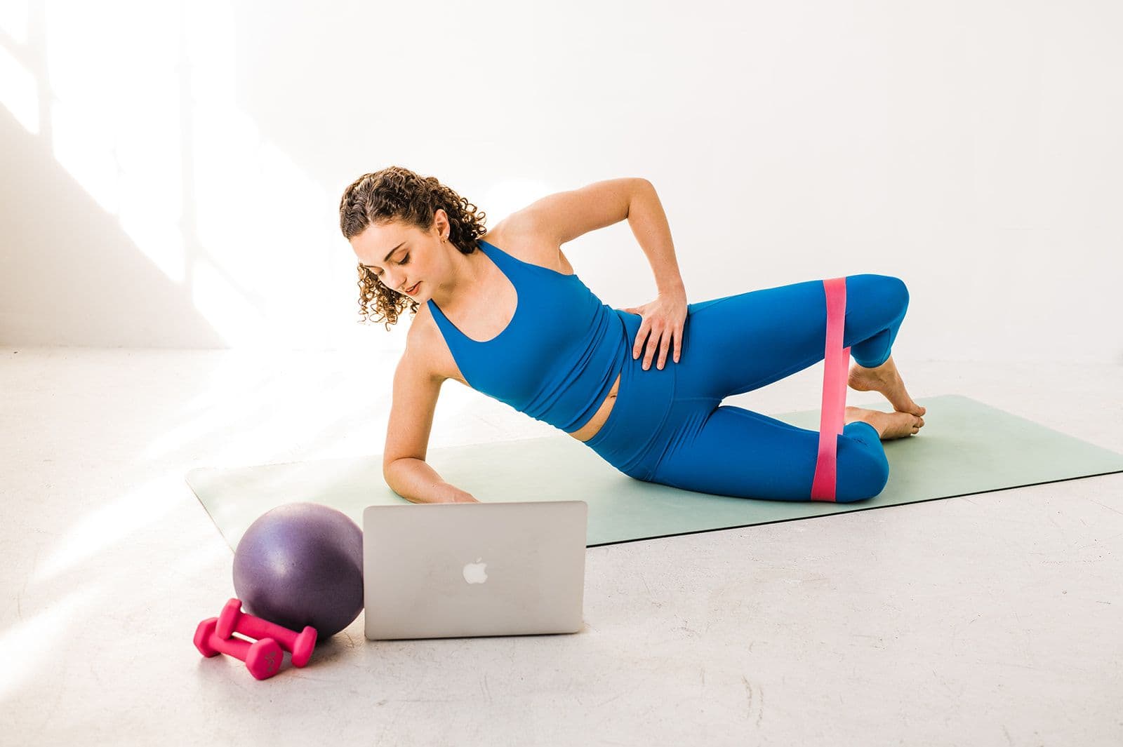 Julia's Guide to Prenatal and Postpartum Fitness