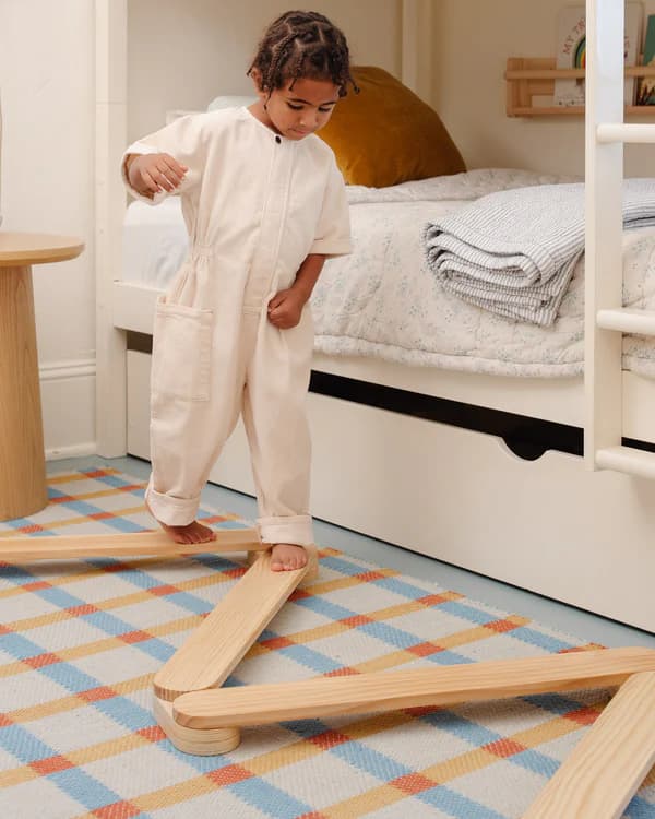 Acrobat | Balance Beam | Pine