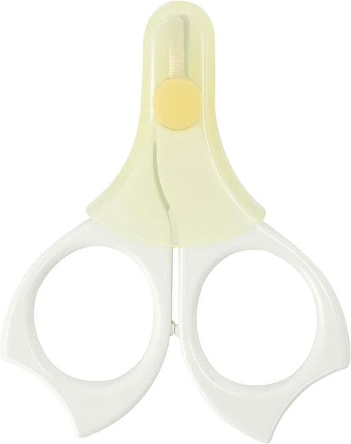 Pigeon Baby Nail Scissors with Rounded Tip, 0 Months (Made in Japan)